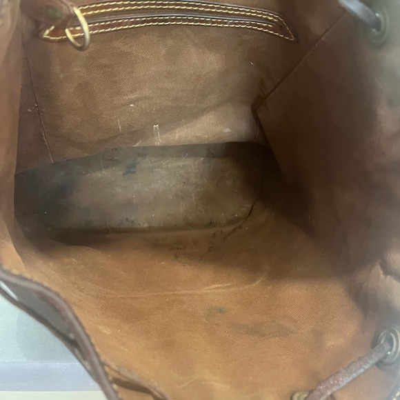 Authentic MONTSOURIS VINTAGE LEATHER BACKPACK in fair condition. See pics - Picture 4 of 6